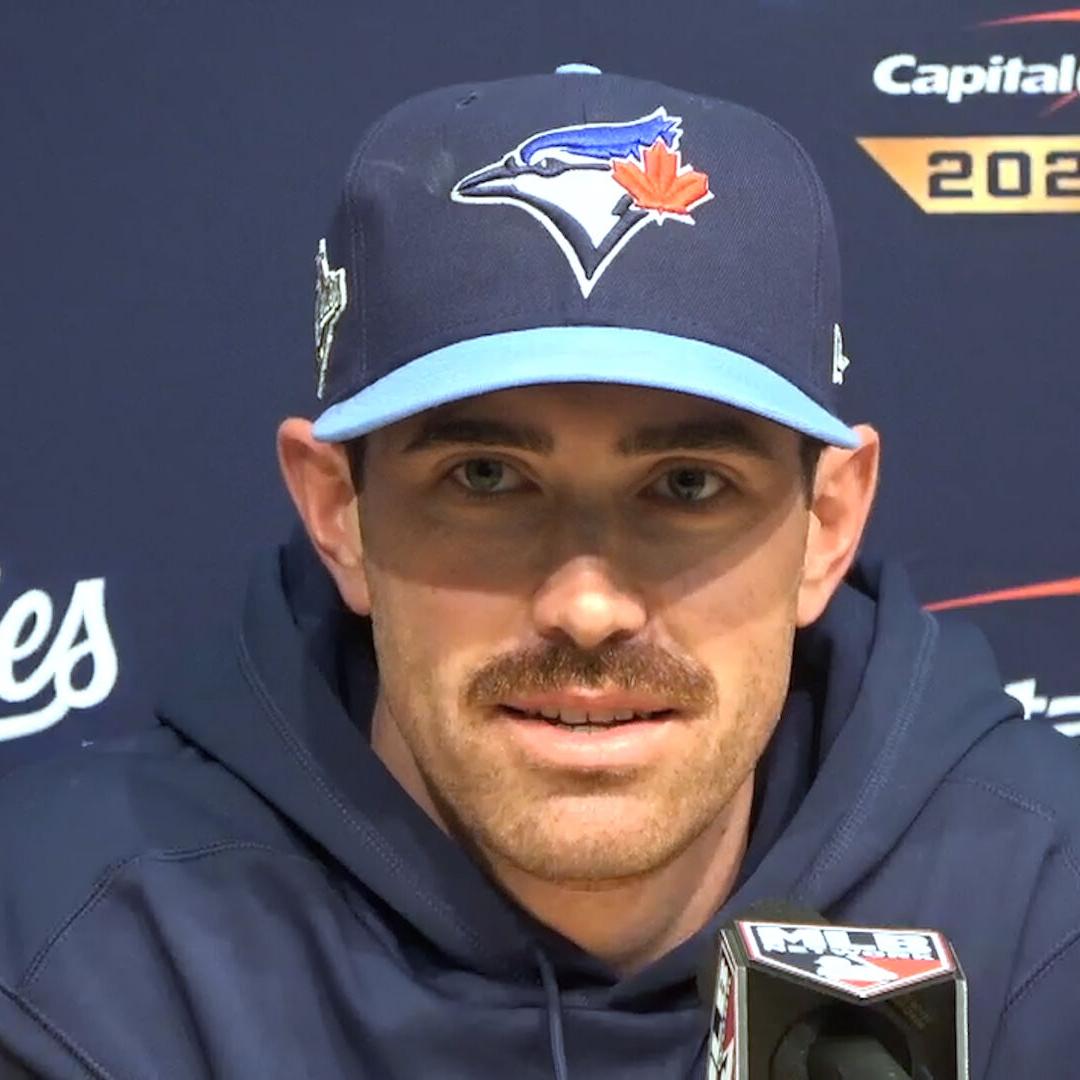 Jays even World Series with 6-2 win in Game 4